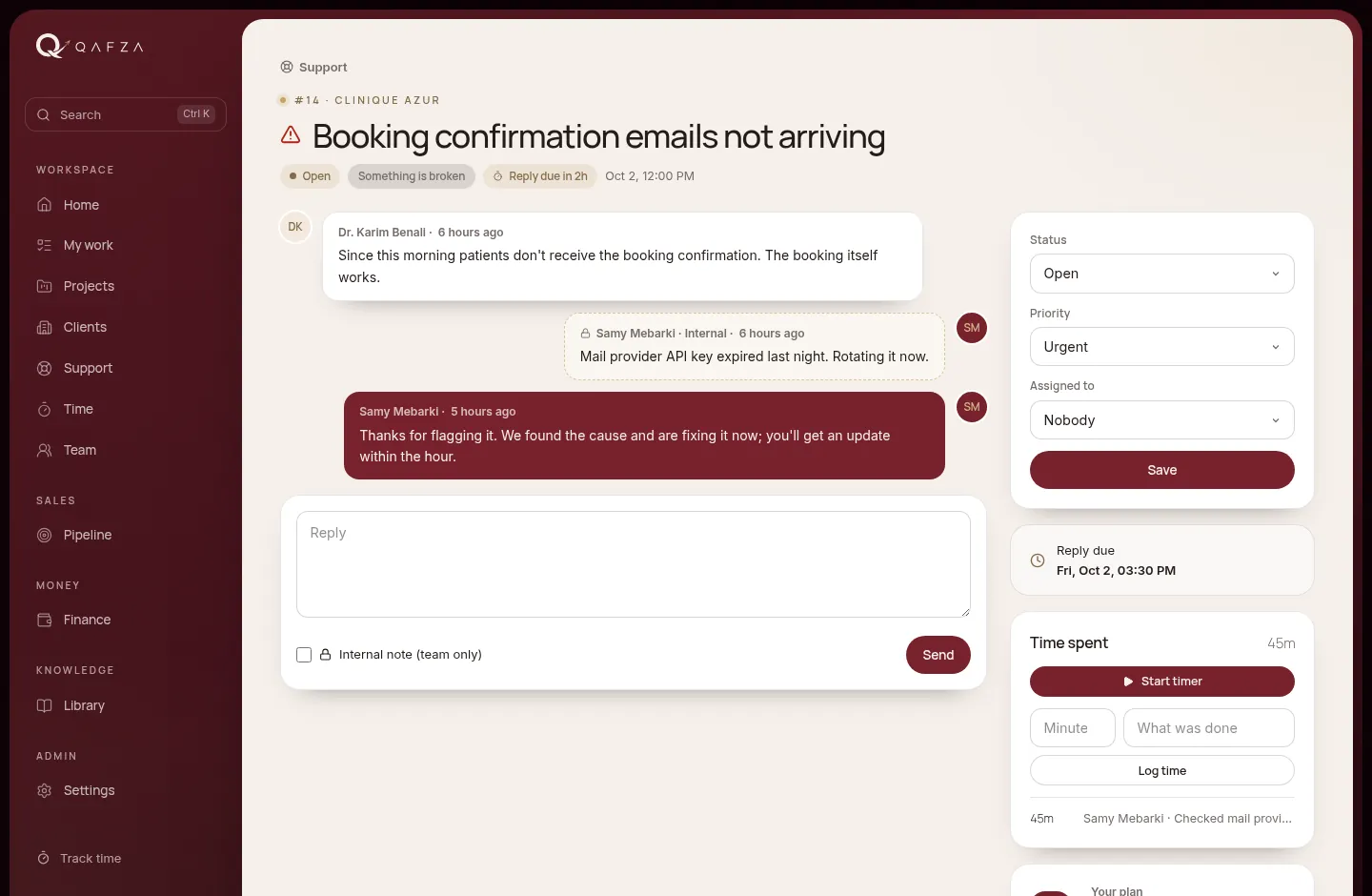 A ticket with conversation, internal note and time log